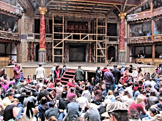 Henry V set Shakespeare's Globe 2012