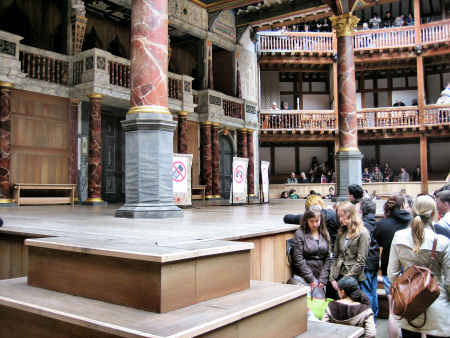 Globe stage before Othello with warnings about mobile phones, photography and smoking